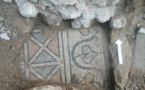 Αρχαιότητες των ύστερων ρωμαϊκών χρόνων αποκαλύφθηκαν στην Πλατεία Θεάτρου