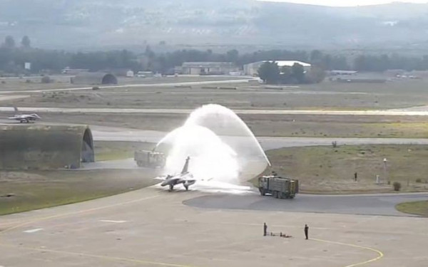 Δυο νέα Rafale παρέλαβε η Πολεμική Αεροπορία - Δείτε την εντυπωσιακή άφιξή τους 