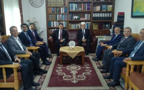 Οι Τούρκοι έκαναν «καψόνια» στον Τζιτζικώστα, αλλά αυτοί συνεχίζουν το «χαβά» τους στην Ελλάδα