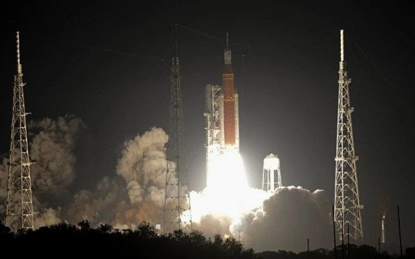 NASA: Αναβάλλεται η εκτόξευση του Artemis 2 – Τεχνικό πρόβλημα «φρενάρει» την επιστροφή στη Σελήνη