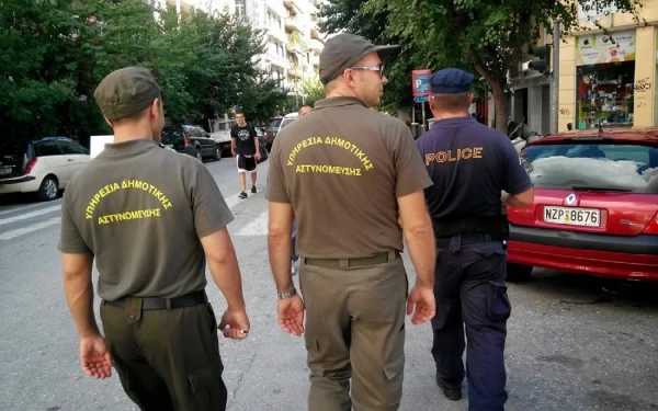 Δημοτική αστυνομία: Γίνεται μια κανονική αστυνομία που θα εκπαιδευτεί για να μπορεί να προβαίνει και σε συλλήψεις