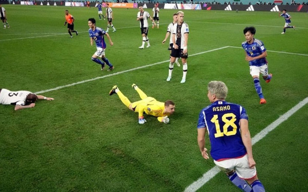 Γερμανία - Ιαπωνία 1-2: Έριξαν τη «βόμβα» και φεύγοντας θα πάρουν και τα σκουπίδια (βίντεο)