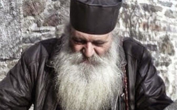 Εκοιμήθη ο γέρων Παΐσιος ο Κρητικός από τις Καρυές του Αγίου Όρους (βίντεο)