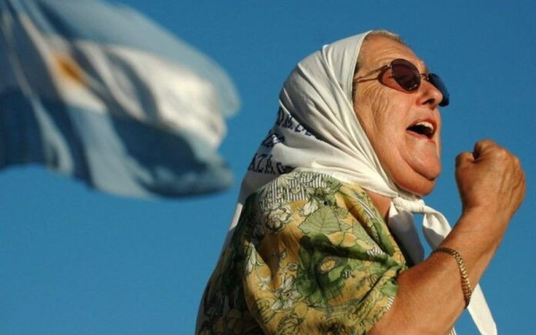 Αργεντινή: Πέθανε η μαχητική ακτιβίστρια Εμπε ντε Μποναφίνι