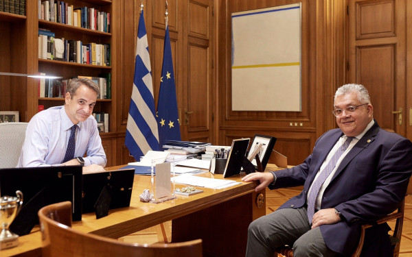 Τα σενάρια για υποψηφιότητα του πρύτανη του ΑΠΘ και η αμήχανη συνάντηση του Κ. Ζέρβα με το σωματείο των εργαζομένων. Γράφει ο Σαλονικιός