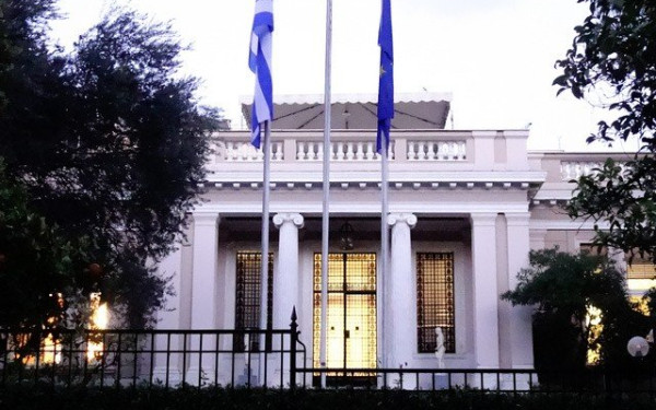 Σύσκεψη υπό τον Ι. Σαρμά στο Μαξίμου - ΠΝΠ για επείγοντα θέματα της Υγείας