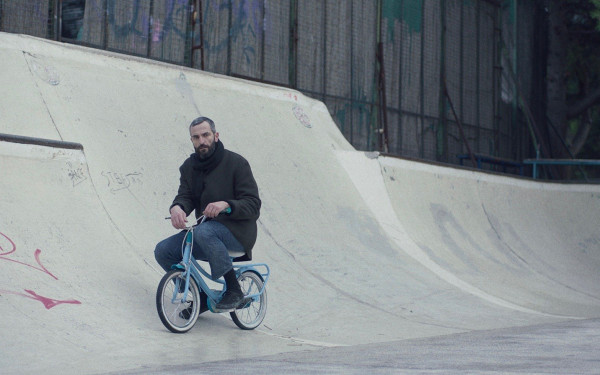 Τα «Μήλα» του Χρήστου Νίκου θα γίνουν τηλεοπτική σειρά στην Αμερική