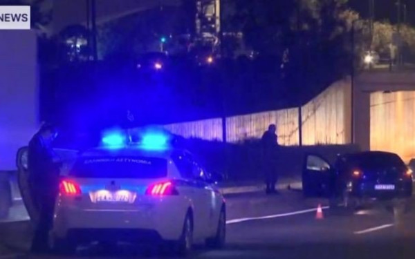 Αθήνα-Σοβαρό τροχαίο στη Μεσογείων: Νεκρός ο πεζός που χτυπήθηκε από δύο οχήματα (βίντεο)