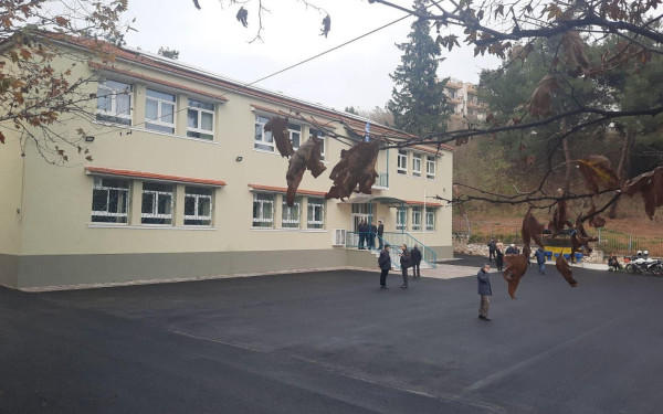 Στο Ιπποκράτειο νοσοκομείο Θεσσαλονίκης ο 6χρονος που τραυματίστηκε από την έκρηξη σε σχολείο στις Σέρρες