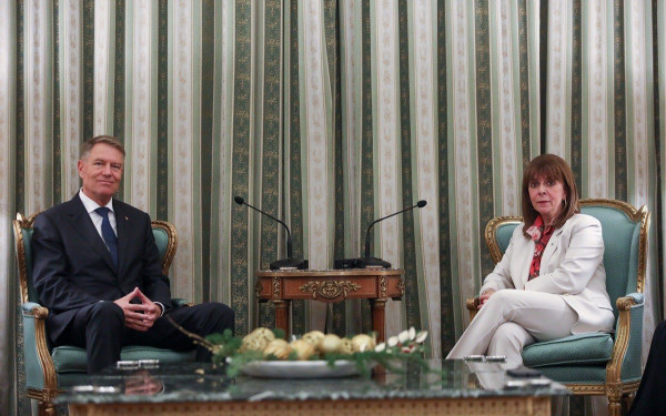 Η ΠτΔ Κατερίνα Σακελλαροπούλου συναντήθηκε με τον Πρόεδρο της Ρουμανίας Κλάους Γιοχάνις