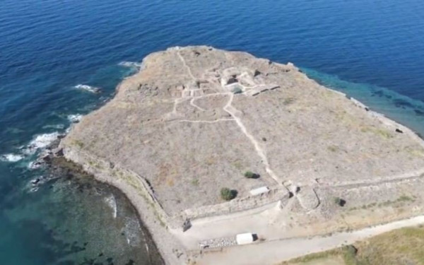 Καθηλώνουν τα ευρήματα της ανασκαφής στην αρχαία Άντισσα της Λέσβου (βίντεο & φωτ.)