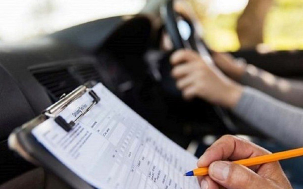 Ειδικό δίπλωμα για οδηγούς οχημάτων κάτω των 3,5 τόνων ζητάει το Ευρωπαϊκό Συμβούλιο Ασφάλειας και Μεταφορών