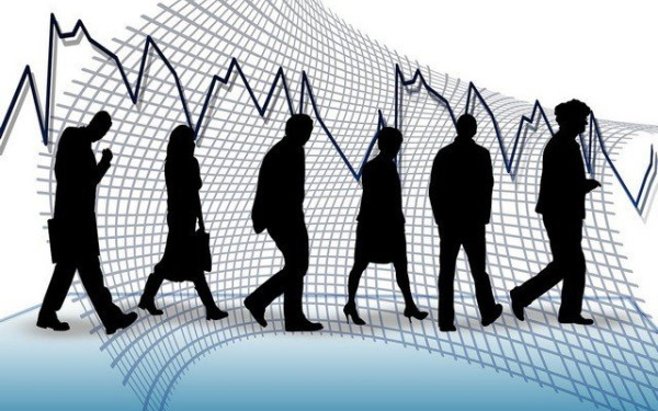 Τo τέλος της κοινωφελούς εργασίας αφήνει στο… δρόμο 25.000 εργαζόμενους