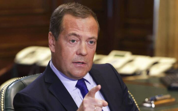 Απειλές Μεντβέντεφ: «Όλη η Ουκρανία θα καεί αν...» 