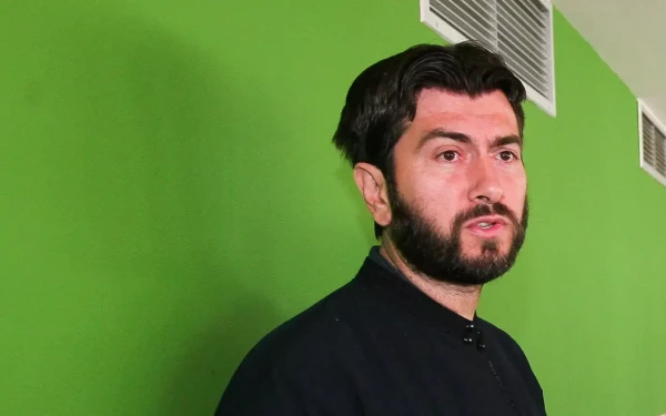 «Κιβωτός του Κόσμου»: Ο πατέρας Αντώνιος αρνείται όλες τις καταγγελίες - «Δεν έχω ακουμπήσει ποτέ παιδί» (βίντεο)