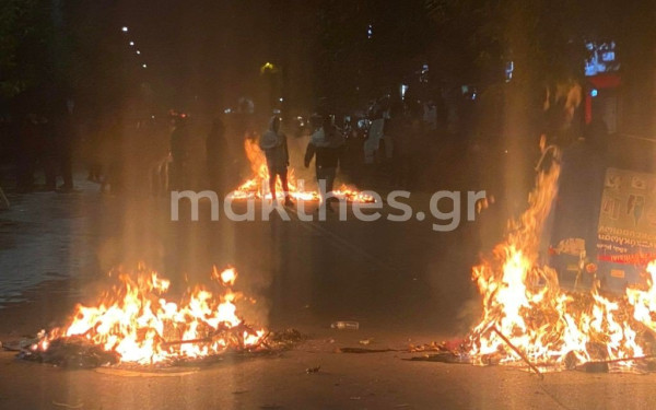 Πυροβολισμός 16χρονου: Νύχτα έντασης στη δυτική Θεσσαλονίκη με φωτιές από Ρομά στην Εγνατία Οδό - Φθορές και σε οχήματα