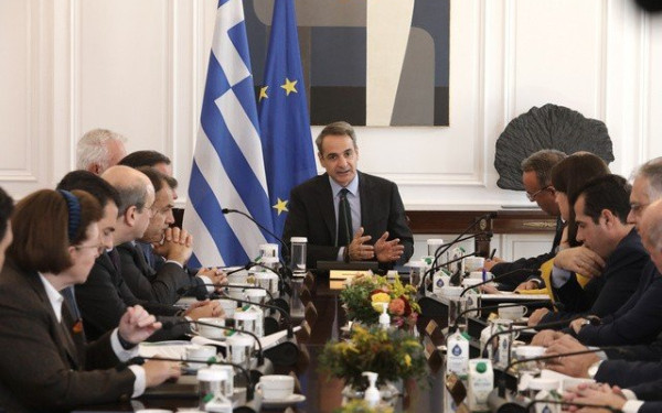 Υπουργικό Συμβούλιο: Νέος κατώτατος μισθός και αξιολόγηση στο δημόσιο, πρώτα στην ατζέντα