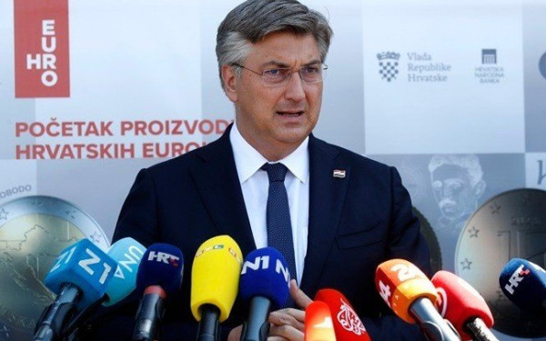 Ισπανία-EUMED9: Οκτώ πρωθυπουργοί έψαχναν λύση για το αέριο - Ο ένατος πανηγύριζε μια πρόκριση στο Μουντιάλ