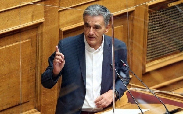 Τσακαλώτος: Δε μπορείς να κρύβεις την πραγματική σου ταυτότητα, γιατί δεν γίνεσαι πιστευτός