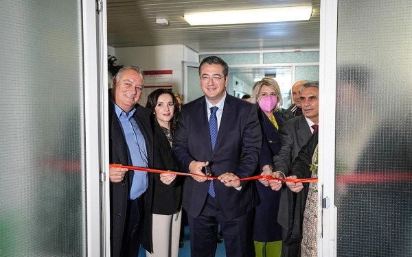 Χαλκιδική: Εγκαινιάστηκε η ανακαινισμένη Ορθοπεδική Κλινική του Γενικού Νοσοκομείου (φωτ.)