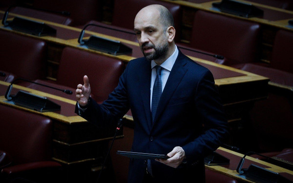 Βουλή-Μπάρκας: Με 20 ευρώ της Καϊλή θα είχε σωθεί ο 16χρονος Ρομά