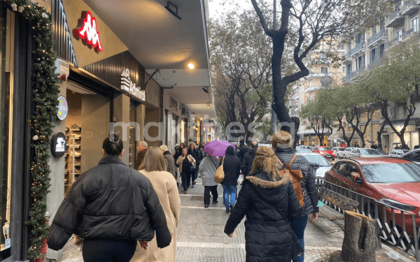 Νομοθετικές διορθώσεις για το ωράριο των καταστημάτων ζητούν ΓΣΕΒΕΕ - ΕΣΕΕ