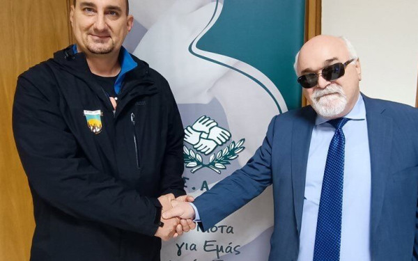Πρωτόκολλο συνεργασίας για την ισότιμη πρόσβαση υπέγραψαν ο Αρκτούρος και η Ε.Σ.Α.μεΑ.