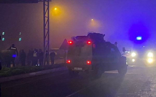 Τουρκία: Βομβιστική επίθεση στο Ντιγιαρμπακίρ με οκτώ τραυματίες - Βλέπουν «τρομοκρατικό χτύπημα» (βίντεο)