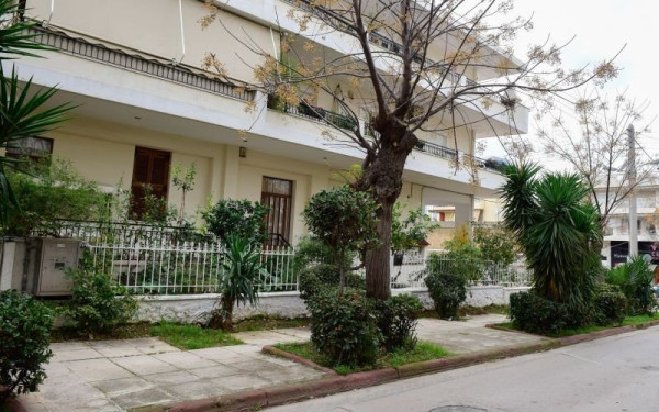 Μαρούσι: Σοκαριστικές οι λεπτομέρειες του φονικού - Η 17χρονη χτύπησε με μπουκάλι και μετά τη μαχαίρωσε 40 φορές