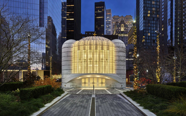 Νέα Υόρκη: Άνοιξε ο ναός του Αγίου Νικολάου στο Ground Zero - Δείτε τις φωτογραφίες του Καλατράβα