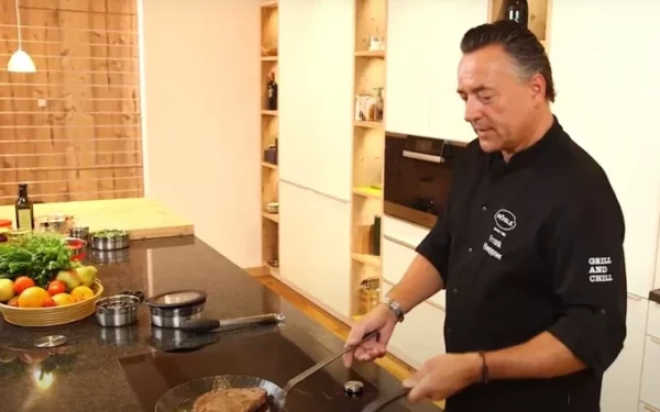 Απίστευτο: O «Γκόρντον Ράμσεϊ» της Γερμανίας... μαγείρευε το πραξικόπημα με άλλους ακροδεξιούς του «νέου Ράιχ»