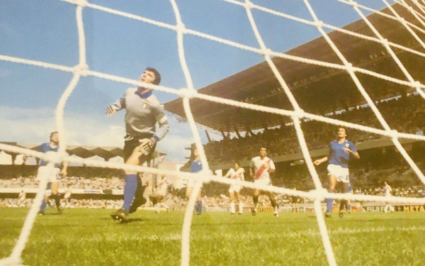 Ιστορίες Μουντιάλ: Ο ψύχραιμος και κομψός Ντίνο Τζοφ