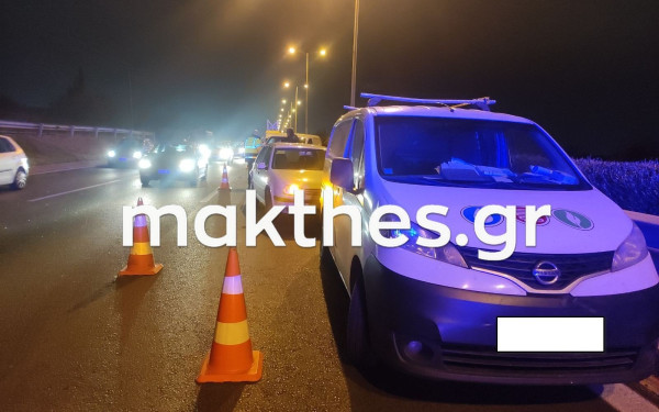 Θεσσαλονίκη: Καραμπόλα τεσσάρων οχημάτων στον περιφερειακό - Δείτε φωτογραφίες