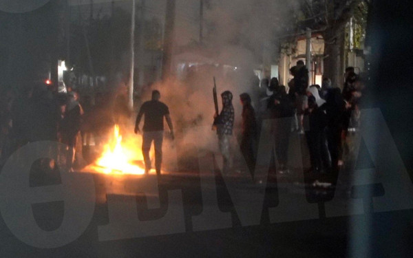 Θεσσαλονίκη - Πυροβολισμός 16χρονου: Βγήκαν και όπλα στα οδοφράγματα των Ρομά στην Πόντου (βίντεο)