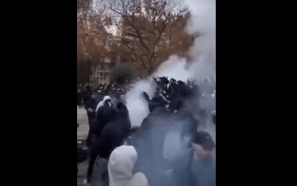 Θεσσαλονίκη: Τράπερ προκάλεσε πανικό στο κέντρο με γυρίσματα για το νέο του βίντεο κλιπ (βίντεο)