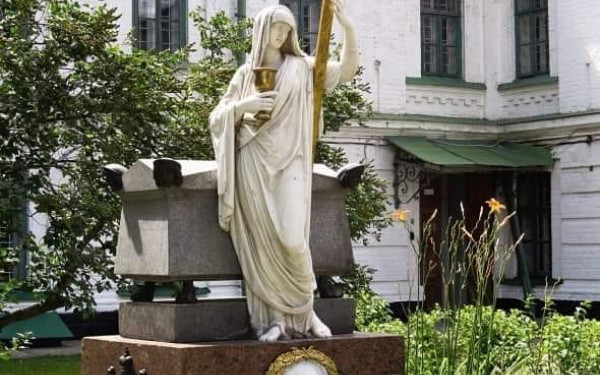 Πέθανε η Σβιτλάνα Μαζαράτη, αρχαιολόγος και ερευνήτρια του ελληνικού κινήματος στην Ουκρανία