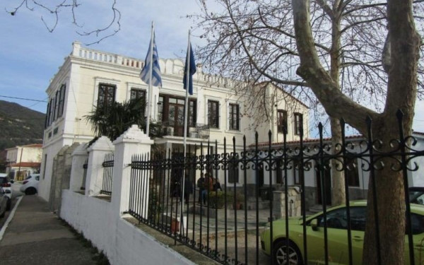 Ίασμος Ροδόπης: Καταγγελία για καταχρηστικές απολύσεις από τον δήμαρχο (βίντεο)