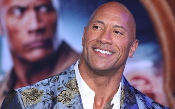 Ντουέιν Τζόνσον: Οι κόρες του τον έντυσαν Χάρλεϊ Κουίν - Δείτε το τρυφερό βίντεο 