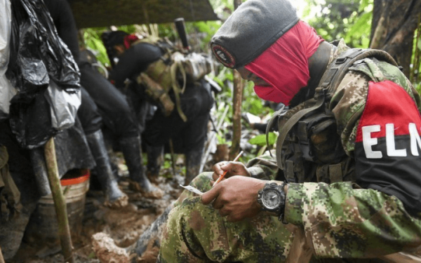 Κολομβία: Έκτακτη συνάντηση κυβέρνησης και ανταρτών στο Καράκας - «Παράθυρο» για κατάπαυση του πυρός