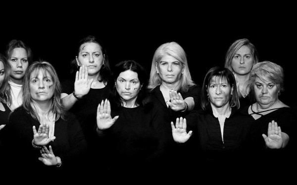 «STOP στη βία» από τις γυναίκες του δήμου Νεάπολης-Συκεών- Και στις γιορτές καμία μόνη απέναντι στη βία