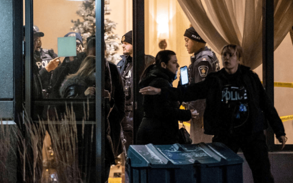 Φρίκη στον Καναδά: 73χρονος σκότωσε 5 γείτονές του σε προάστιο του Τορόντο (βίντεο)