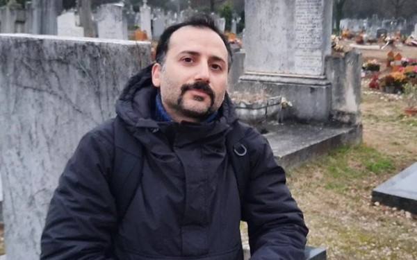 Βίντεο «γροθιά στο στομάχι»: Ιρανός αυτοκτόνησε στη Γαλλία για να διαμαρτυρηθεί για όσα γίνονται στη χώρα του (βίντεο)