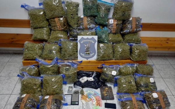 Πιάστηκε με 37 κιλά κάνναβης σε Θεσσαλονίκη και... Αθήνα