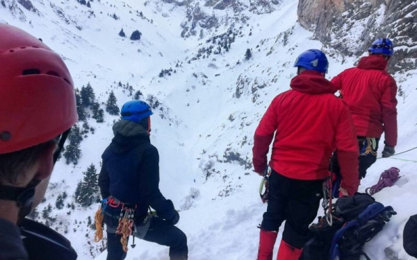 Όλυμπος: Θρίλερ με τον άτυχο ορειβάτη – Μετά από ώρες θα φτάσει η βοήθεια - Συνδράμει και Super Puma 