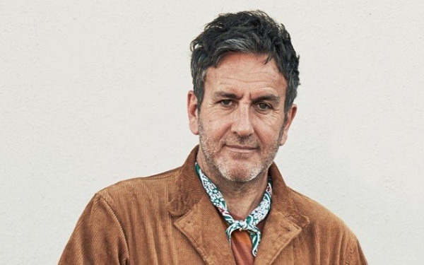 Terry Hall: Πέθανε ο τραγουδιστής των Specials (βίντεο)