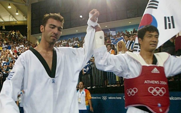 Μαθήματα ήθους από τον Ολυμπιονίκη, Μουν Ντάε Σουννγκ, που τίμησε τη μνήμη του μεγάλου του αντιπάλου, Αλέξανδρου Νικολαΐδη (βίντεο)