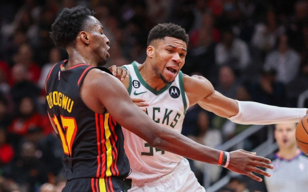 NBA: Νίκη των Μπακς στο πιο... αλλόκοτο ματς του Αντετοκούνμπο (βίντεο)