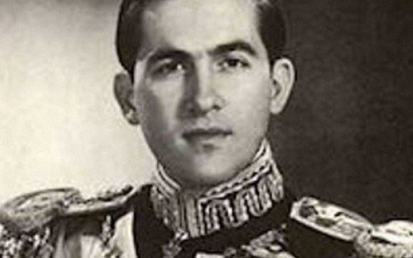 Ιστορίες: Η ανάμειξη του Κωνσταντίνου στην πολιτική