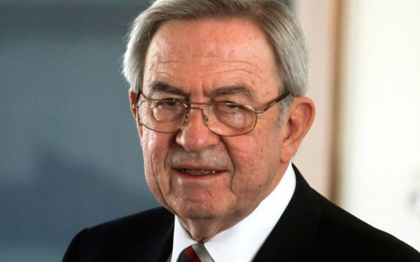 Τέως βασιλιάς Κωνσταντίνος: Οι τελικές προετοιμασίες, οι προσκεκλημένοι και το λαϊκό προσκύνημα