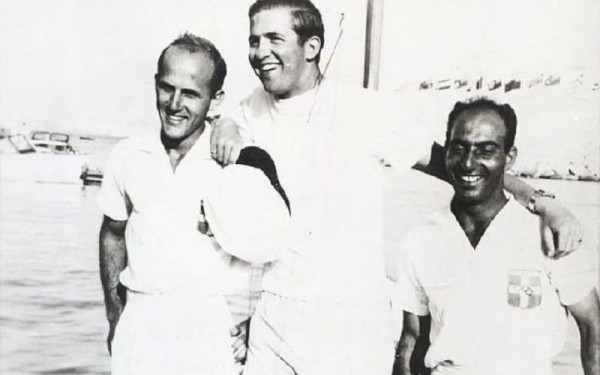 Τέως βασιλιάς Κωνσταντίνος: Η Ελληνική Ολυμπιακή Επιτροπή τον αποχαιρετά με φωτογραφίες από το χρυσό μετάλλιο της Ρώμης (βίντεο)